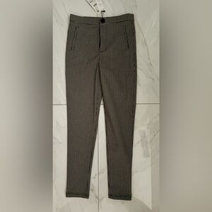 Zara NWT Black/White/Red Sold Out Dress Pants / Leggings.